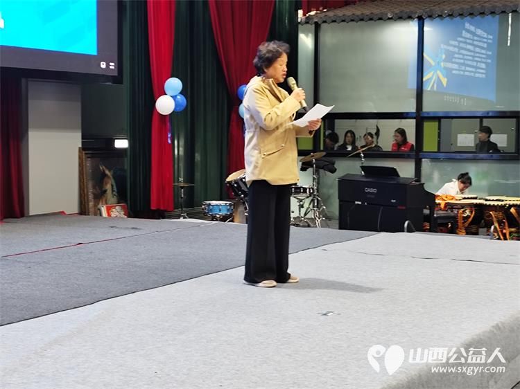 太原市关爱下一代志愿者协会联合山西枫慧关爱中心在太原市园林绿化建设服务中心举办让爱来·让碍走世界孤独症关注日关爱孤独症慈善晚会 - 第21张
