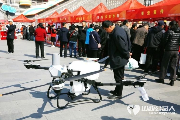 忻州市忻府区“学雷锋·文明实践我行动”暨“文明集市”志愿服务集中示范活动在“忻州古城”举行 - 第18张 - 山西公益人 忻州市忻府区“学雷锋·文明实践我行动”暨“文明集市”志愿服务集中示范活动在“忻州古城”举行 - 第18张