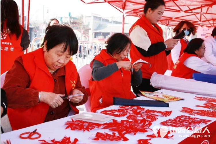 忻州市忻府区“学雷锋·文明实践我行动”暨“文明集市”志愿服务集中示范活动在“忻州古城”举行 - 第7张 - 山西公益人 忻州市忻府区“学雷锋·文明实践我行动”暨“文明集市”志愿服务集中示范活动在“忻州古城”举行 - 第7张