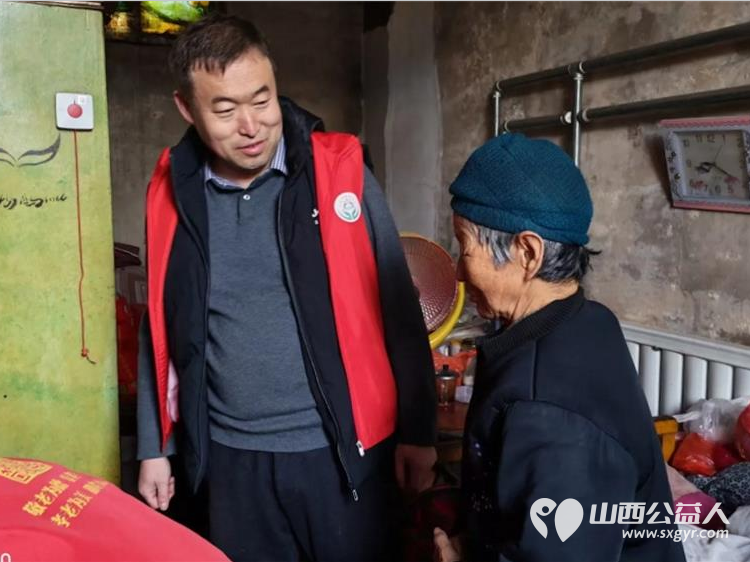 介休市敬老协会敬老爱老助老活动----连福镇张良村入户80岁特困孙芝兰老人家中为老人打扫室内外卫生做饭包饺子 - 第3张 - 山西公益人 介休市敬老协会敬老爱老助老活动----连福镇张良村入户80岁特困孙芝兰老人家中为老人打扫室内外卫生做饭包饺子 - 第3张