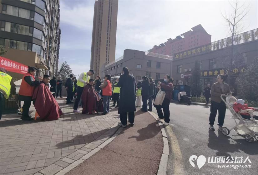 志愿服务进社区健康活动暖人心----介休市敬老协会3月22日组织志愿者在介休市北关街道文峰街社区为社区所有老人爱心理发义诊 - 第13张 - 山西公益人 志愿服务进社区健康活动暖人心----介休市敬老协会3月22日组织志愿者在介休市北关街道文峰街社区为社区所有老人爱心理发义诊 - 第13张