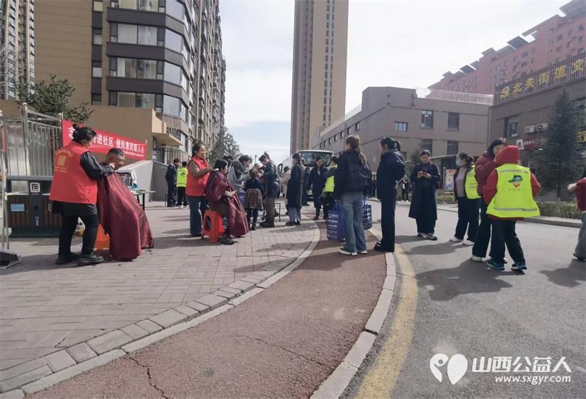 志愿服务进社区健康活动暖人心----介休市敬老协会3月22日组织志愿者在介休市北关街道文峰街社区为社区所有老人爱心理发义诊 - 第12张 - 山西公益人 志愿服务进社区健康活动暖人心----介休市敬老协会3月22日组织志愿者在介休市北关街道文峰街社区为社区所有老人爱心理发义诊 - 第12张