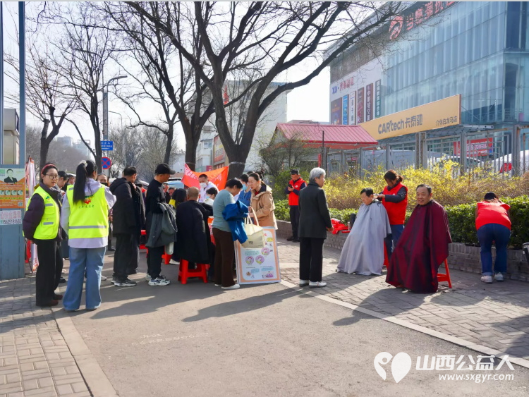 志愿服务进社区健康活动暖人心----介休市敬老协会3月25日走进介休市西南街道绵山南街社区为社区所有老人爱心理发义诊 - 第5张