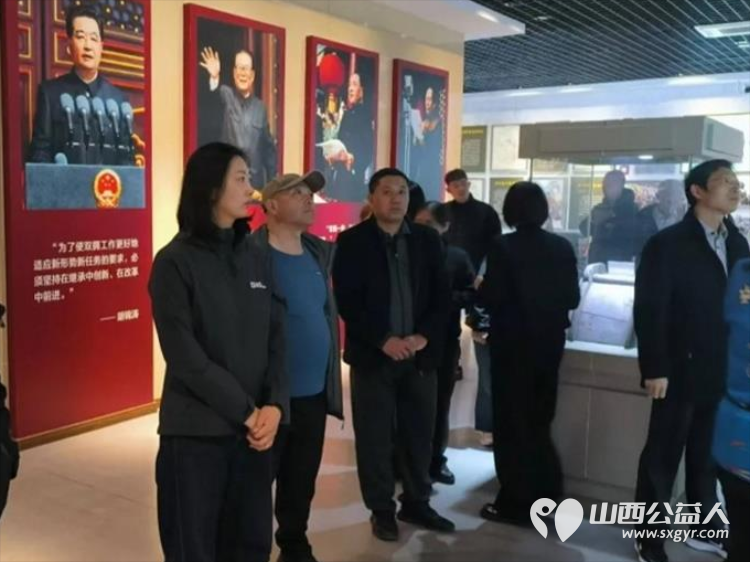 太原环卫清洁转运中心组织全体职工怀着崇敬之情前往太原市解放纪念馆牛驼寨革命烈士陵园开展祭奠英烈活动 - 第3张