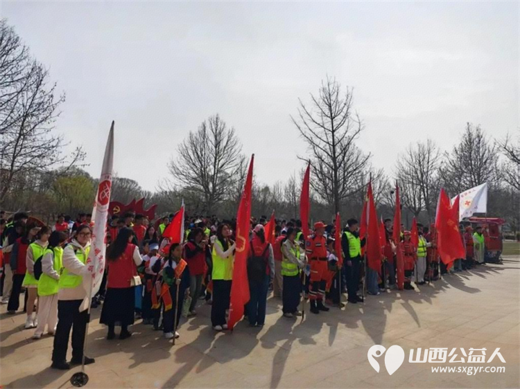 党团队携手护生态.雷锋精神绽新辉¦晋中新青年高校志愿者联合服务中心开展“怡然见晋中.志愿我先行--大手拉小手.环保志愿行”公益活动 - 第2张 - 山西公益人 党团队携手护生态.雷锋精神绽新辉¦晋中新青年高校志愿者联合服务中心开展“怡然见晋中.志愿我先行--大手拉小手.环保志愿行”公益活动 - 第2张