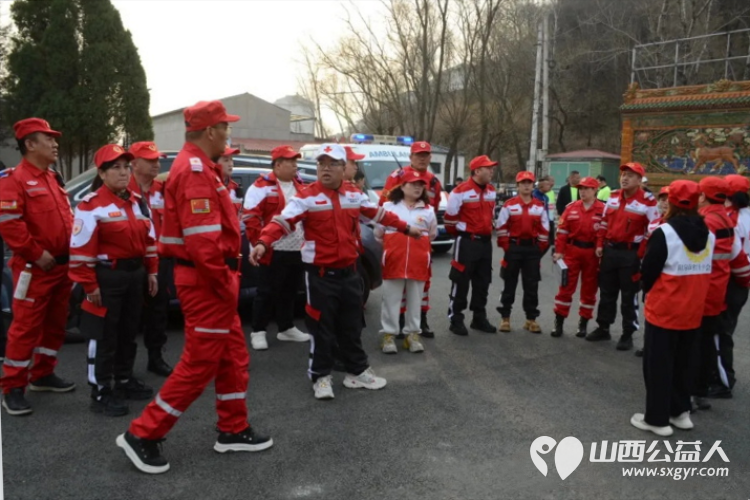 阳泉市红十字纵擎救援队全力护航阳泉市长跑健身协会2026年首届冠山越野赛担任本次赛事专属应急保障队伍为所有参赛选手保驾护航 - 第4张