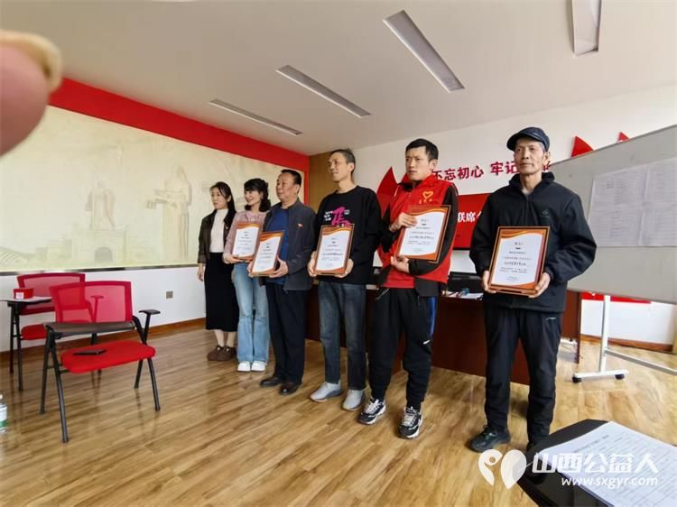 携手共建聚合力同心赋能暖民心----长治市阳光困境儿童帮扶协会受邀参加长治市广场西社区社区合伙人座谈会联动社区资源以实际行动践行公益初心 - 第3张