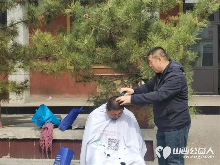 介休市敬老协会敬老爱老助老活动——3月28日走进洪山镇洪山村为老人免费理发体检践行为老服务理念将孝善行服务持之以恒推进 - 第15张