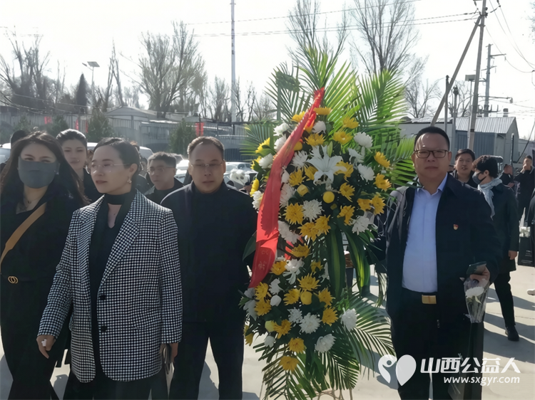 同心公益行赓续红色血脉奠英烈----杏花岭区新联会携手太原市烛光志愿服务中心前往太原市牛驼寨烈士陵园开展清明祭英烈活动厚植爱国主义情怀 - 第1张