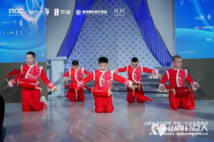 山西省海外归国年轻一代企业家商会第一届第四次会员代表大会召开邀请太原市灵星社区的孤独症孩子参加演出并认购孩子们的手工作品 - 第8张