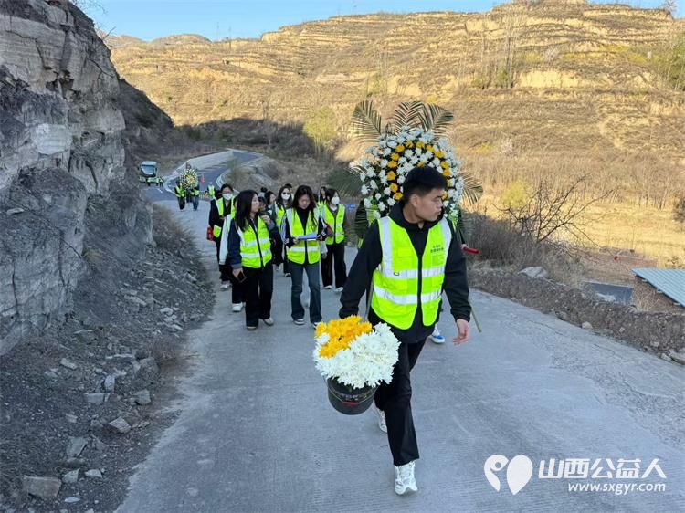 追寻2026清明祭英烈|晋中市太谷区心连心志愿者协会在太谷区烈士陵园开展清明祭英烈活动缅怀革命先烈追思英雄事迹接受精神洗礼 - 第9张 - 山西公益人 追寻2026清明祭英烈|晋中市太谷区心连心志愿者协会在太谷区烈士陵园开展清明祭英烈活动缅怀革命先烈追思英雄事迹接受精神洗礼 - 第9张