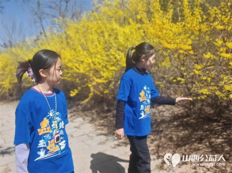 春风寄哀思英烈照归途----太原市儿童友好促进会儿童公益专委会组织小志愿者去烈士陵园给烈士扫墓 - 第6张