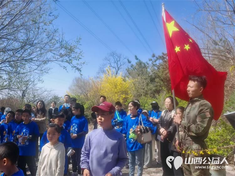 春风寄哀思英烈照归途----太原市儿童友好促进会儿童公益专委会组织小志愿者去烈士陵园给烈士扫墓 - 第3张