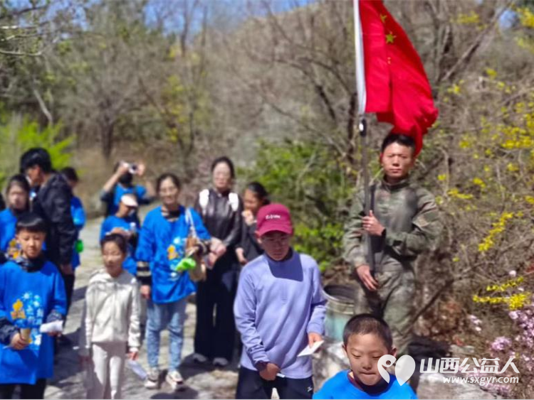 春风寄哀思英烈照归途----太原市儿童友好促进会儿童公益专委会组织小志愿者去烈士陵园给烈士扫墓 - 第5张