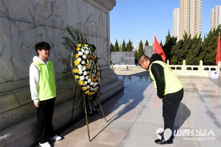 清明祭英烈初心永不忘----晋城市绿丝带志愿者协会组织志愿者祭扫晋城烈士陵园以虔诚之心敬献哀思静静追忆革命先辈浴血奋战的峥嵘岁月 - 第11张
