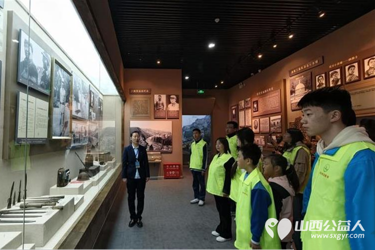 清明祭英烈初心永不忘----晋城市绿丝带志愿者协会组织志愿者祭扫晋城烈士陵园以虔诚之心敬献哀思静静追忆革命先辈浴血奋战的峥嵘岁月 - 第19张