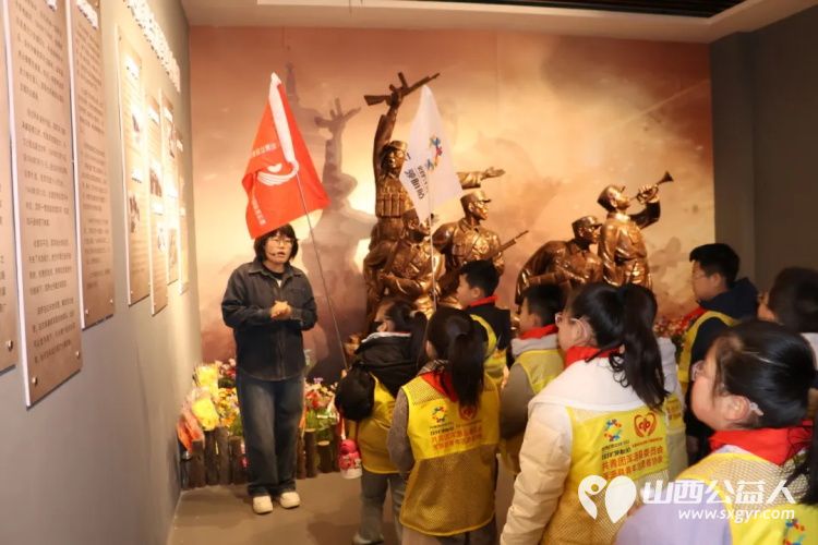 清明祭英烈薪火永相传----浑源县青年志愿者协会组织思源社区开展青少年红色教育主题活动走进浑源县革命烈士陵园祭扫革命先烈让青少年接受精神洗礼 - 第15张