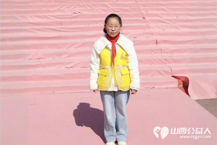 清明祭英烈薪火永相传----浑源县青年志愿者协会组织思源社区开展青少年红色教育主题活动走进浑源县革命烈士陵园祭扫革命先烈让青少年接受精神洗礼 - 第25张