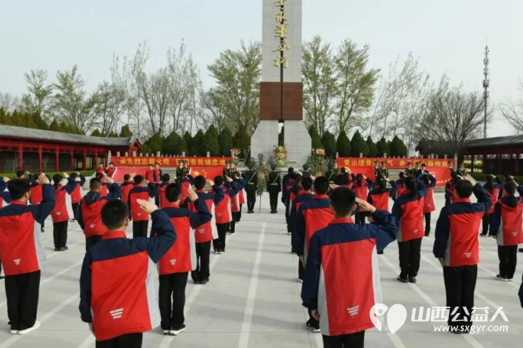 追寻·2026·清明祭英烈----忻州师范学院附属中学师生代表齐聚忻州市烈士陵园举行2026年清明祭英烈活动深切缅怀为民族独立人民解放和国家富强英勇献身的革命先烈 - 第4张