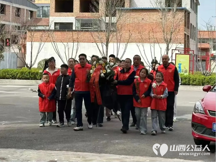 铭记历史珍爱和平继承遗志感恩先烈----长治市正能量公益协会志愿服务团队三队举行2026清明节烈士陵园祭拜扫墓特别活动不忘先烈珍爱和平热爱祖国 - 第2张
