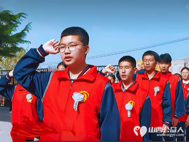 临汾市关工委、市护苗爱心志愿服务队、共青团襄汾县委、襄汾县青年志愿者协会联合组织志愿者走进襄汾县张再烈士陵园开展清明祭扫活动缅怀革命先烈传承革命精神 - 第10张 - 山西公益人 临汾市关工委、市护苗爱心志愿服务队、共青团襄汾县委、襄汾县青年志愿者协会联合组织志愿者走进襄汾县张再烈士陵园开展清明祭扫活动缅怀革命先烈传承革命精神 - 第10张