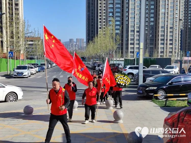 晋城市为老服务协会怀着感恩与敬仰之情齐聚晋城市烈士陵园缅怀为民族解放人民幸福献出生命的革命先烈让我们以为老服务为纽带传承红色精神践行志愿使命 - 第6张 - 山西公益人 晋城市为老服务协会怀着感恩与敬仰之情齐聚晋城市烈士陵园缅怀为民族解放人民幸福献出生命的革命先烈让我们以为老服务为纽带传承红色精神践行志愿使命 - 第6张