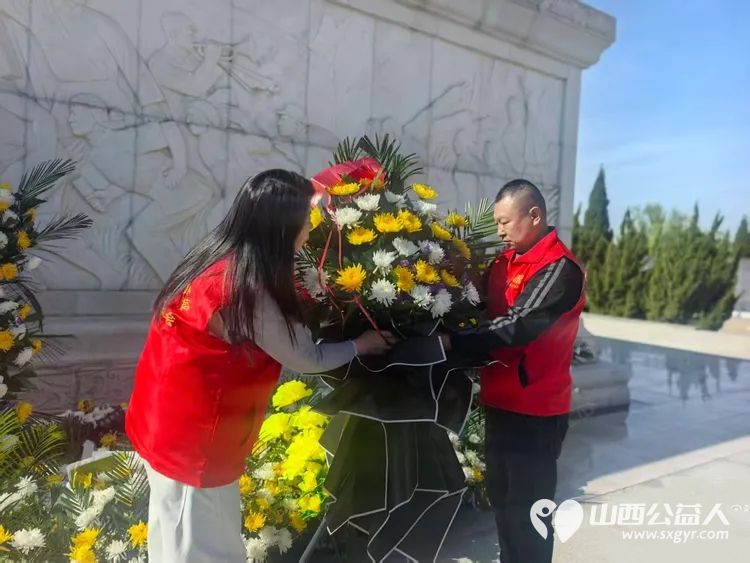 晋城市为老服务协会怀着感恩与敬仰之情齐聚晋城市烈士陵园缅怀为民族解放人民幸福献出生命的革命先烈让我们以为老服务为纽带传承红色精神践行志愿使命 - 第15张 - 山西公益人 晋城市为老服务协会怀着感恩与敬仰之情齐聚晋城市烈士陵园缅怀为民族解放人民幸福献出生命的革命先烈让我们以为老服务为纽带传承红色精神践行志愿使命 - 第15张