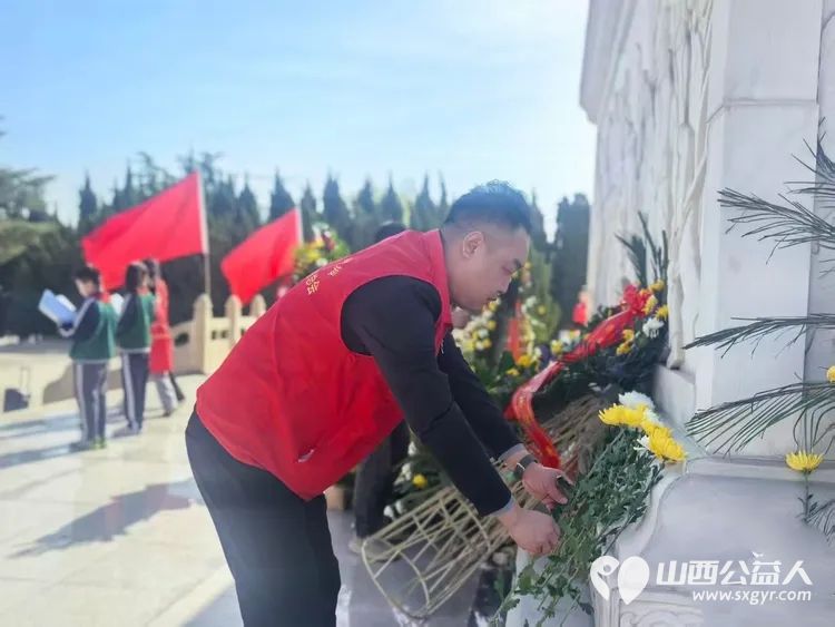 晋城市为老服务协会怀着感恩与敬仰之情齐聚晋城市烈士陵园缅怀为民族解放人民幸福献出生命的革命先烈让我们以为老服务为纽带传承红色精神践行志愿使命 - 第22张 - 山西公益人 晋城市为老服务协会怀着感恩与敬仰之情齐聚晋城市烈士陵园缅怀为民族解放人民幸福献出生命的革命先烈让我们以为老服务为纽带传承红色精神践行志愿使命 - 第22张