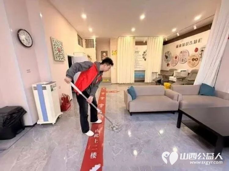 以青春之名赴雷锋之约----太原市小店区青年志愿者协会学雷锋月系列活动改善居民居住环境清理卫生死角宣传无偿献血图书馆开展文化志愿服务 - 第19张