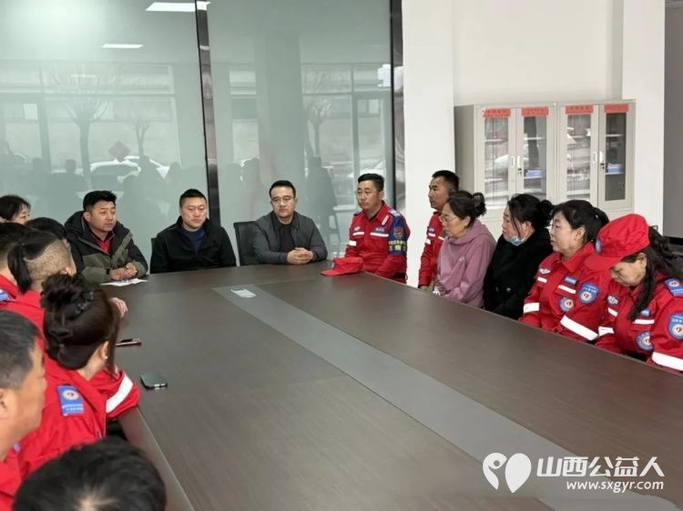 学应急技能，筑平安校园——繁峙县应急救援协会砂河支队成立暨代堡小学综合应急演练切实提升师生消防安全意识和应急避险自救能力 - 第7张