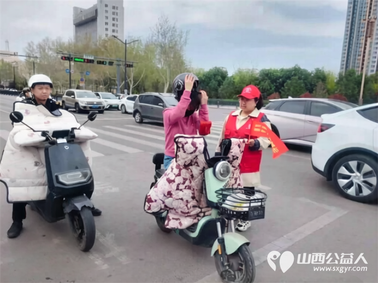 文明交通有温度志愿身影暖人心 临汾市文明交通志愿者协会志愿服务活动开展清明交通保障值守文明交通劝导志愿服务活动 - 第12张