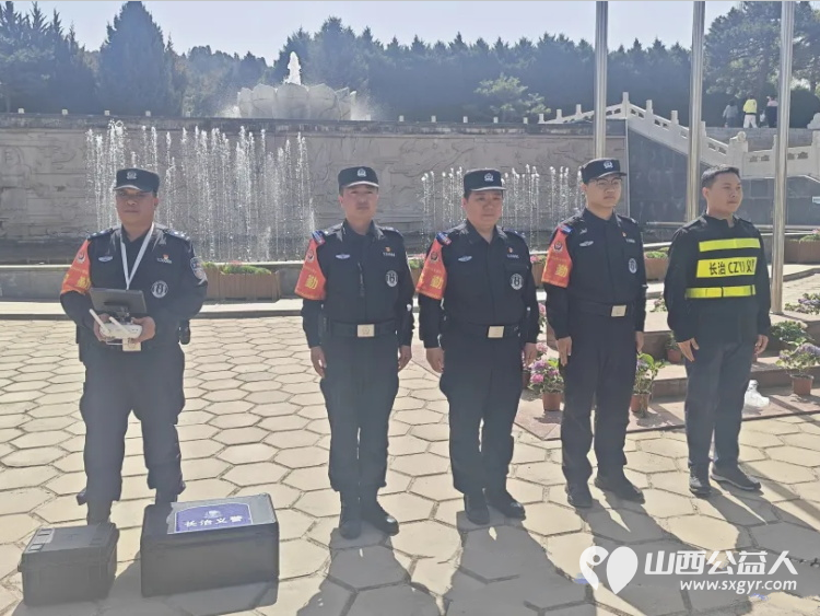 清明时节护青山平安守护不缺位 长治东大街派出所义警大队组织队员前往颐仙园开展专项执勤巡逻工作 - 第1张 - 山西公益人 清明时节护青山平安守护不缺位 长治东大街派出所义警大队组织队员前往颐仙园开展专项执勤巡逻工作 - 第1张