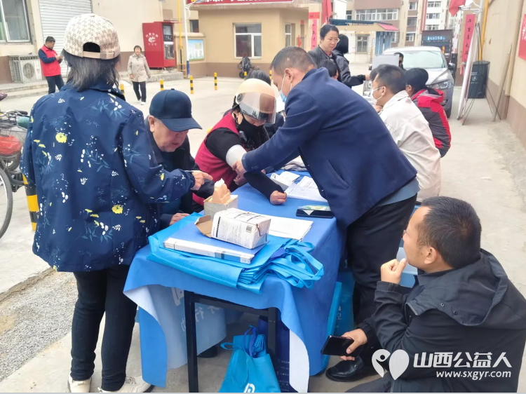 志愿服务进社区健康活动暖人心----介休市敬老协会2026年4月8日走进介休市西关街道绵山北街社区为社区所有老人爱心理发义诊 - 第25张