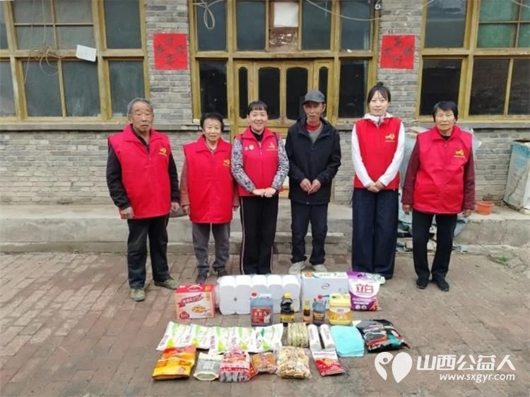 春雨中的暖流:忻州市爱心公益协会奔赴代县走访慰问代县三户困难家庭志愿者们精心筹备了各类爱心生活物资用片刻的陪伴为老人带去温暖与慰藉 - 第11张 - 山西公益人 春雨中的暖流:忻州市爱心公益协会奔赴代县走访慰问代县三户困难家庭志愿者们精心筹备了各类爱心生活物资用片刻的陪伴为老人带去温暖与慰藉 - 第11张