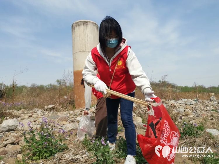 保护母亲河阳泉义工在行动 2026年4月12日阳泉市义工联合会21名义工和民间巡河员为爱集结保护母亲河巡河净滩活动在白羊墅湿地公园开展 - 第13张