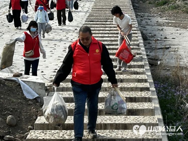 保护母亲河阳泉义工在行动 2026年4月12日阳泉市义工联合会21名义工和民间巡河员为爱集结保护母亲河巡河净滩活动在白羊墅湿地公园开展 - 第17张