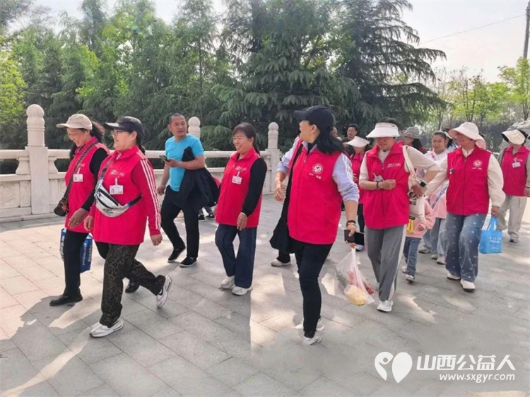 益路有你志愿同行----盐湖区志愿者协会举办春日健步走团建活动用镜头定格志愿同行的美好春日瞬间留下专属的温暖回忆安心享受春日团建时光 - 第5张