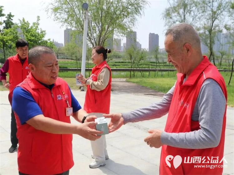 益路有你志愿同行----盐湖区志愿者协会举办春日健步走团建活动用镜头定格志愿同行的美好春日瞬间留下专属的温暖回忆安心享受春日团建时光 - 第8张