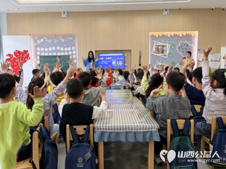 科普宣讲进幼儿园暖心守护儿童成长----长治市阳光困境儿童帮扶协会联合长治医学院医学影像学系晨曦志愿服务队在长治市科教幼儿园开展手护健康远离手足口科普活动 - 第2张