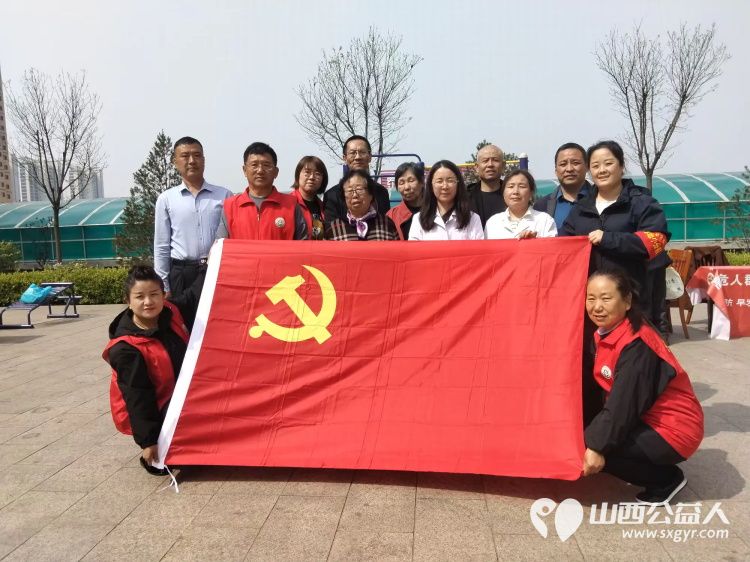 志愿服务进社区健康活动暖人心----介休市敬老协会2026年4月15日走进介休市北坛街道花园街社区泰康嘉苑为社区所有老人爱心理发义诊让尊老敬老在社区落地生根 - 第2张