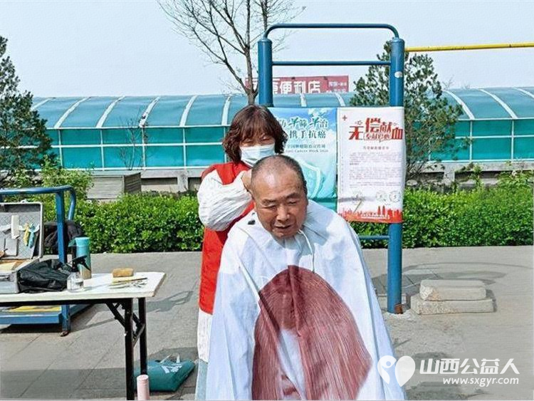 志愿服务进社区健康活动暖人心----介休市敬老协会2026年4月15日走进介休市北坛街道花园街社区泰康嘉苑为社区所有老人爱心理发义诊让尊老敬老在社区落地生根 - 第24张