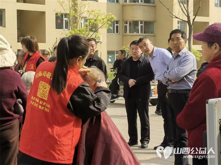 志愿服务进社区健康活动暖人心----介休市敬老协会2026年4月15日走进介休市北坛街道花园街社区泰康嘉苑为社区所有老人爱心理发义诊让尊老敬老在社区落地生根 - 第20张