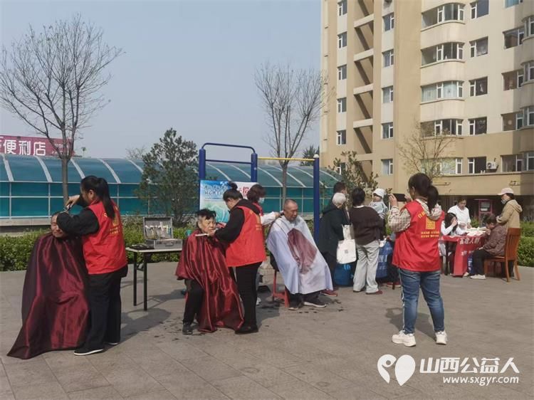 志愿服务进社区健康活动暖人心----介休市敬老协会2026年4月15日走进介休市北坛街道花园街社区泰康嘉苑为社区所有老人爱心理发义诊让尊老敬老在社区落地生根 - 第11张