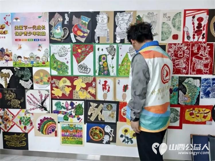 晋中新青年高校志愿者联合服务中心组织晋中学院、山西能源学院开展怡然见晋中.青春志愿行学雷锋走进社区志愿服务活动 - 第8张