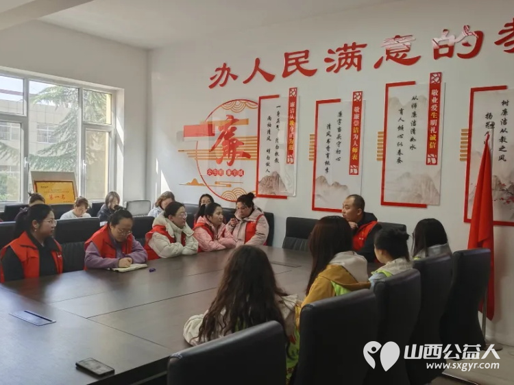 晋中新青年高校志愿者联合服务中心组织晋中学院、山西能源学院开展怡然见晋中.青春志愿行学雷锋走进社区志愿服务活动 - 第10张