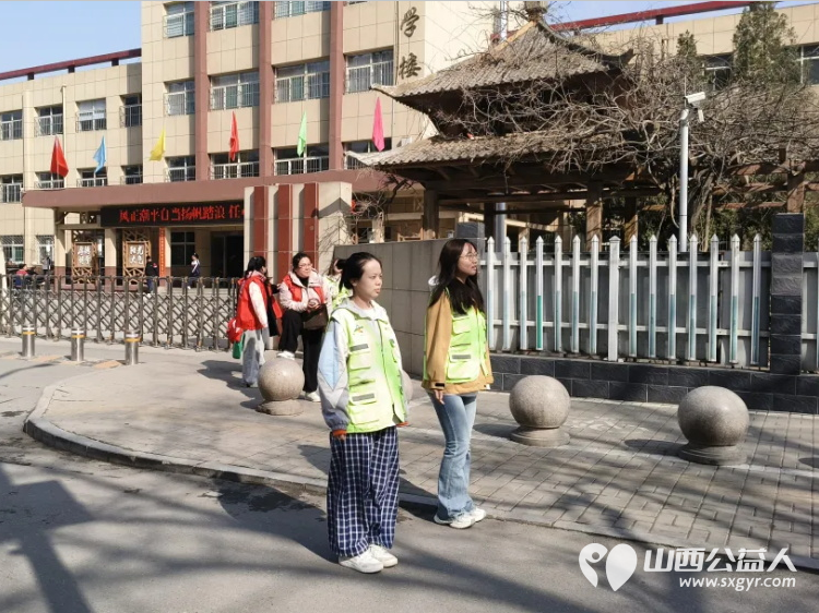 晋中新青年高校志愿者联合服务中心组织晋中学院、山西能源学院开展怡然见晋中.青春志愿行学雷锋走进社区志愿服务活动 - 第11张