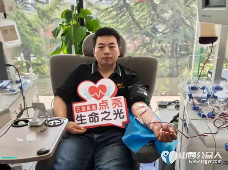 山西省红十字友义志愿服务队在太原市血液中心开展无偿献血宣传动员活动让奉献与友爱在每一位参与者心中传递 - 第2张