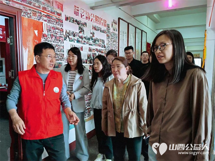 妇联关怀暖人心敬老服务促发展----晋中市妇联调研组深入介休市敬老协会调研指导工作为老人事业与家庭文明建设贡献更多力量 - 第2张