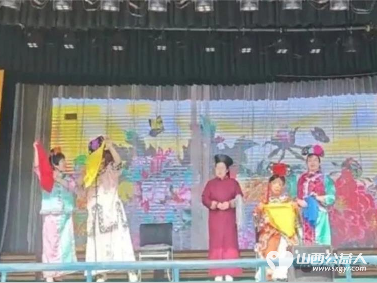 春风送暖入乡野公益温情润民心 五台公益之家的志愿者们奔赴东冶镇永兴村用载歌载舞的文艺盛宴用贴心入微的免费理发服务为这片乡土注入了别样的温情 - 第16张