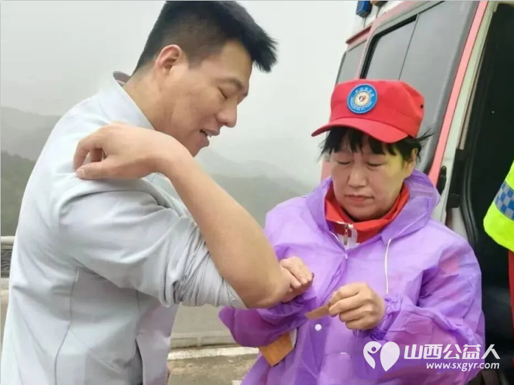 春染武当承古韵 坚守护航暖人心——吕梁市中志协救援队圆满完成北武当山“三月三”传统盛会应急保障任务用温情服务温暖每一位游人的旅途 - 第5张